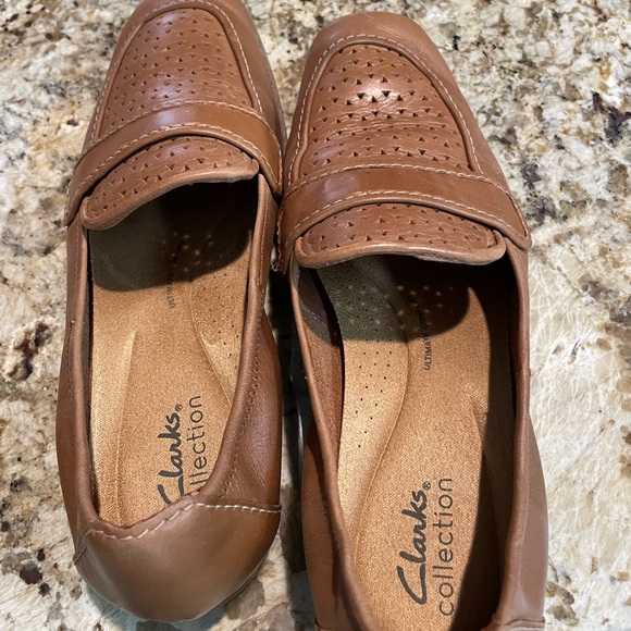 Clark’s Loafers - Picture 1 of 3